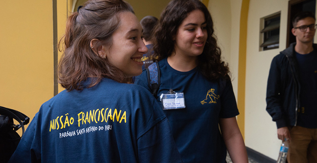 Pastoral Universitária da FAE participa da Missão Franciscana em Pari (SP) 