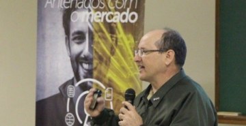 Coronel Tratz participou do evento Antenados com o Mercado, promovido pela FAE